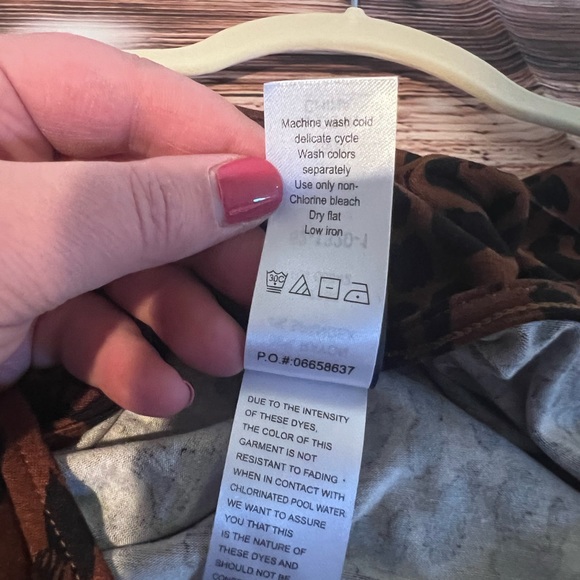 Swimsuits for All Leopard Cover Up - Picture 5 of 5